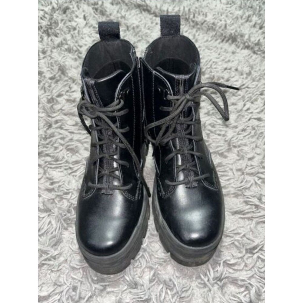 UGG Sidnee combat boots 150 Womens 6.5